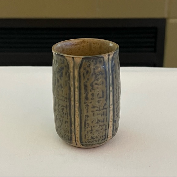 Vintage Redware Pottery Cup - Picture 10 of 10